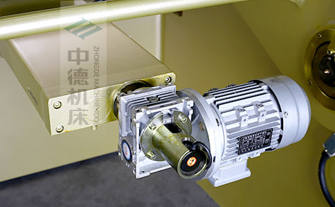 ZDS-840后檔料減速電機,質量好,模擬運算定位速度快.jpg ZDS-840后檔料減速電機,質量好,模擬運算定位速度快.jpg